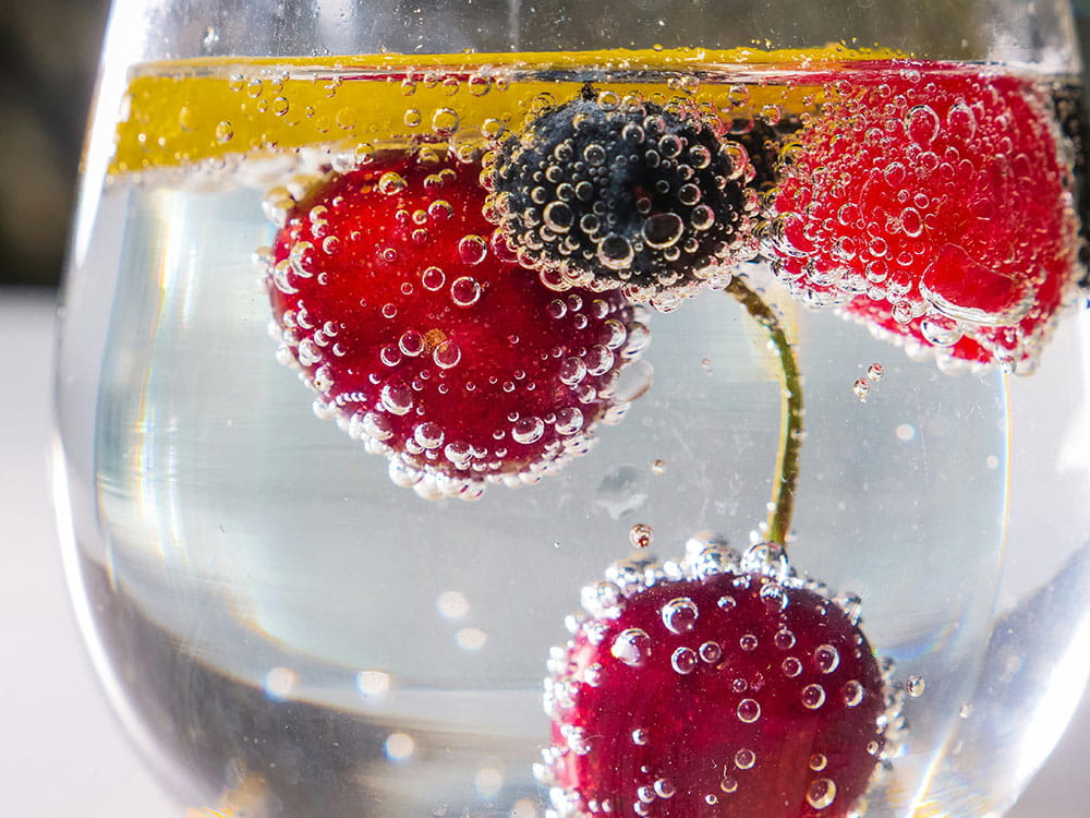 The Benefits of Drinking Sparkling Water