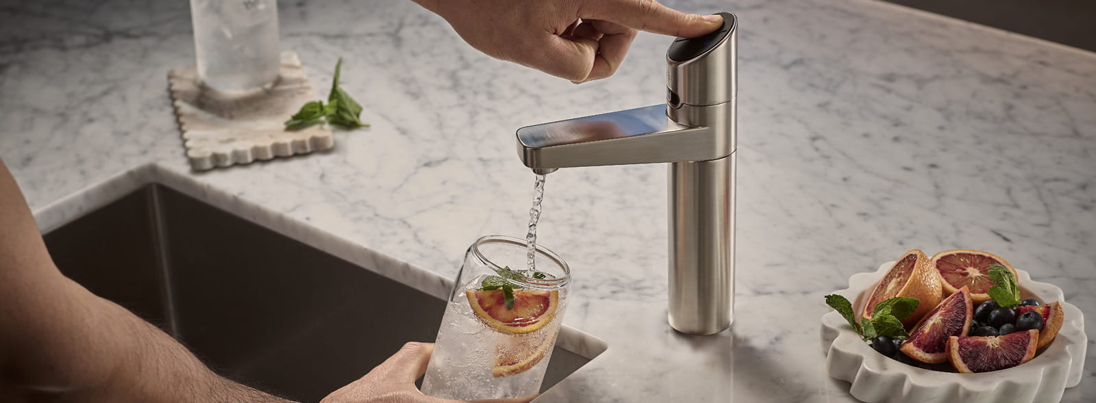 Is Sparkling Water Good For You? Here’s What the Science Really Says